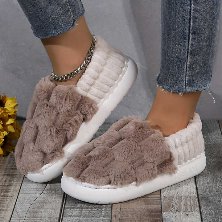 FurrBliss - Slip confortable en peluche CozyLuxe