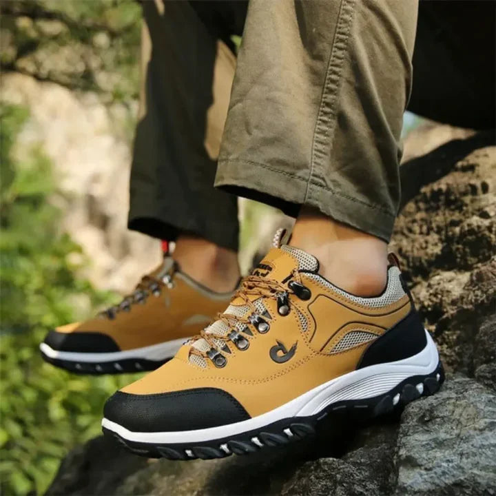 Connor - Orthopedic shoes for outdoor and hiking