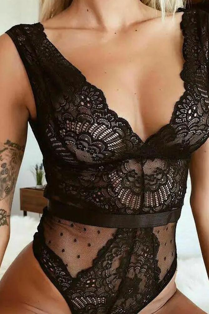 Faye - Lace Bodysuit in Black