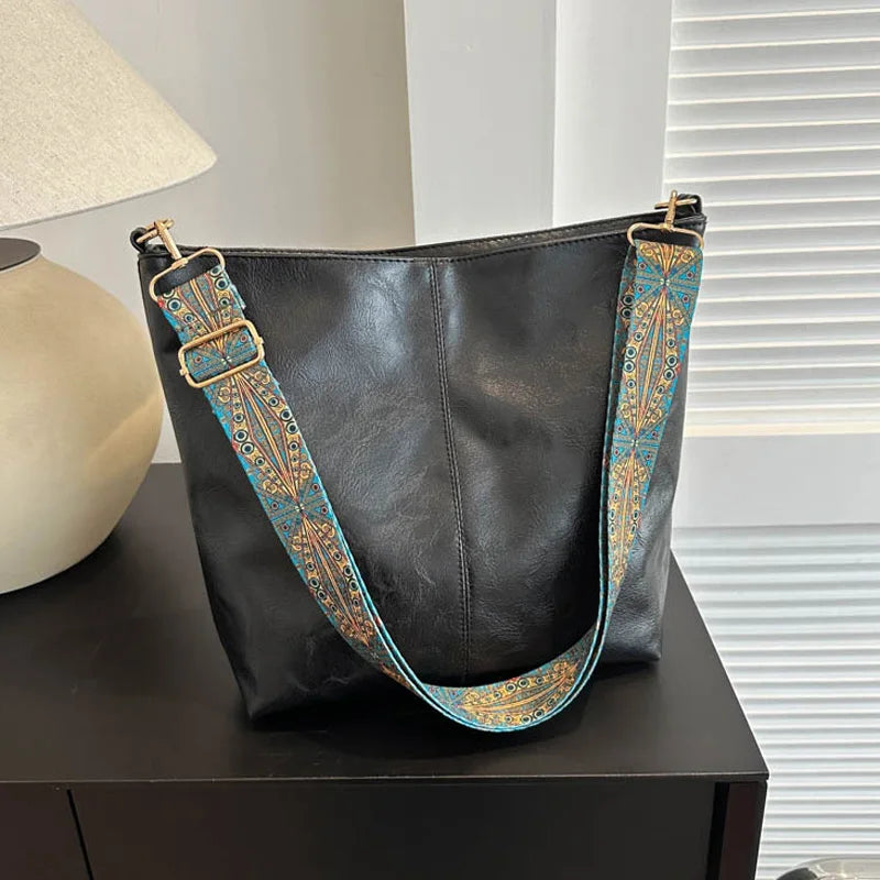 Elise - Vintage leather shoulder bag