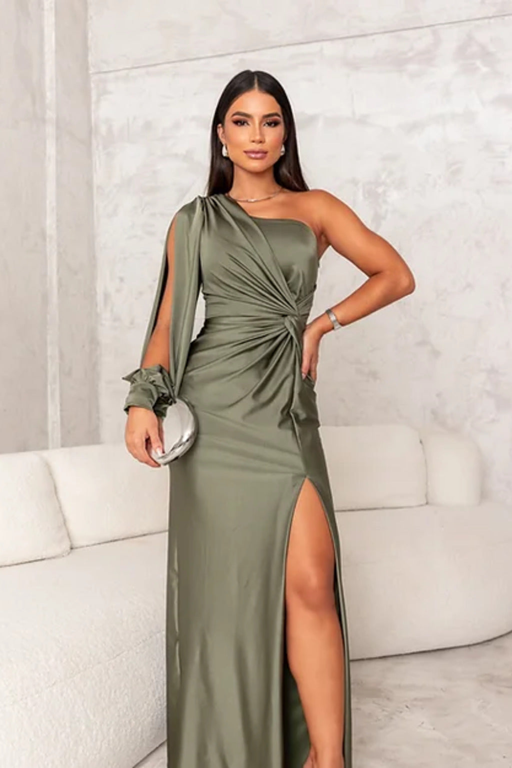 Amara - Elegant dress with finesse