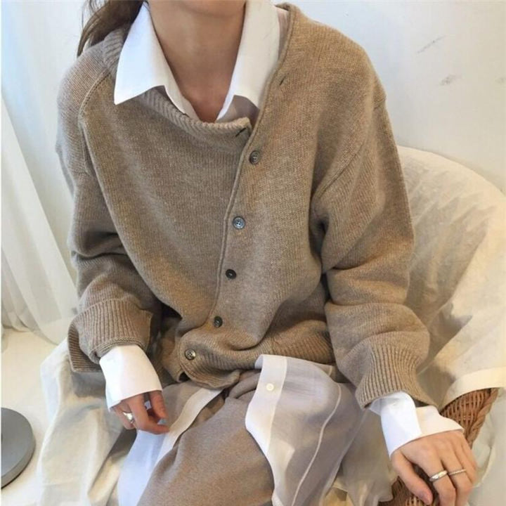 Gabriella - Cozy cashmere wrap cardigan with asymmetrical button detail